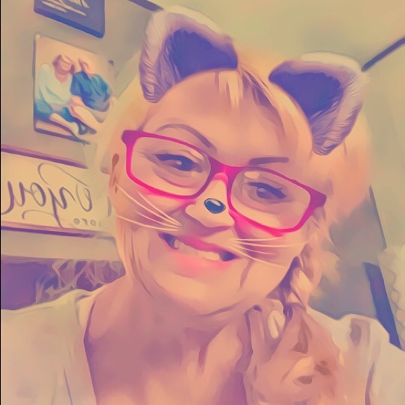 Meet your Posher, Theresa - Picture 3 of 8